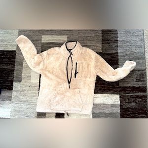 Victoria’s Secret pink, medium-long sleeve pullover